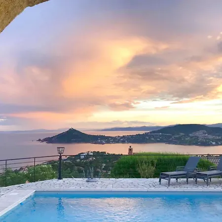 펜션 Splendide Villa Vue Mer Plage Saint-Raphael *